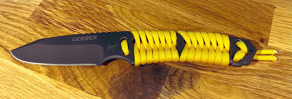 LeeOulton's tweet photo. Trying out the @BearGrylls paracord knife by @gerbergear   Very light in weight. It’s a beast to be fair. Thanks to the lovely lady at @GOoutdoors Saltney. Didn’t catch your name sorry. Great customer service #bushcraft #knife #paracordknife #bushcraftknife #camping #campinggear https://t.co/U4Gs0oxLfp