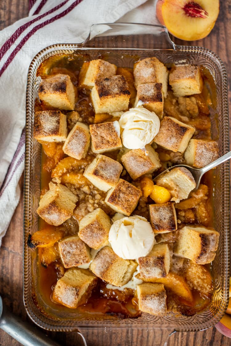 This recipe for peach cobbler with homemade buttermilk biscuits is the ultimate summertime dessert bursting with peach flavor and the perfect biscuit topping! 🍑🍑

Peach Cobbler with Homemade Buttermilk Biscuits cookingandbeer.com/2021/07/peach-…