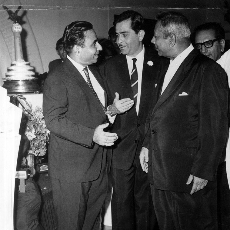 HippogryphFilms's tweet photo. Today, on his 13 year death anniversary, I honour him and hope to carry his legacy forward.
•
Pictured: #FCMehra , #rajkapoor , #MehboobKhan &amp; #GPSippy https://t.co/iVQ2isAn10