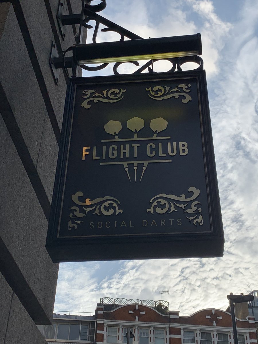 RMGfamilylawyer's tweet photo. Looking forward to a game of darts with the chaps from #HertsResolution at @flightclubdarts https://t.co/rxMDAaMtMC