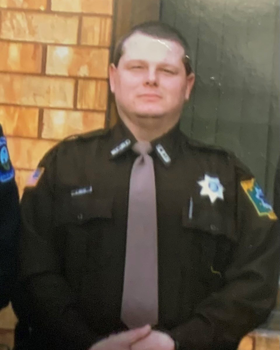 NEStatePatrol's tweet image. Sad news to pass along today from Burt County.

We are deeply saddened by the loss of Burt County Sheriff's Deputy Justin Smith. 

He served not only the communities of Burt County, but also our country, and will be greatly missed.