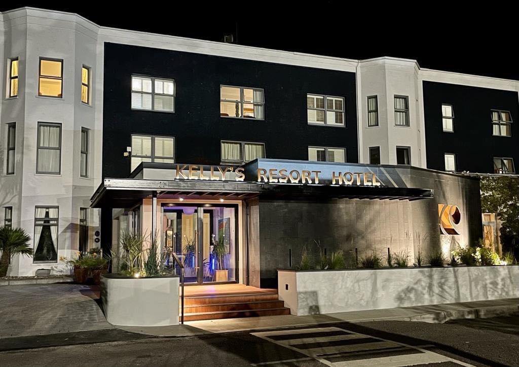 Kellys Resort Hotel tweet media