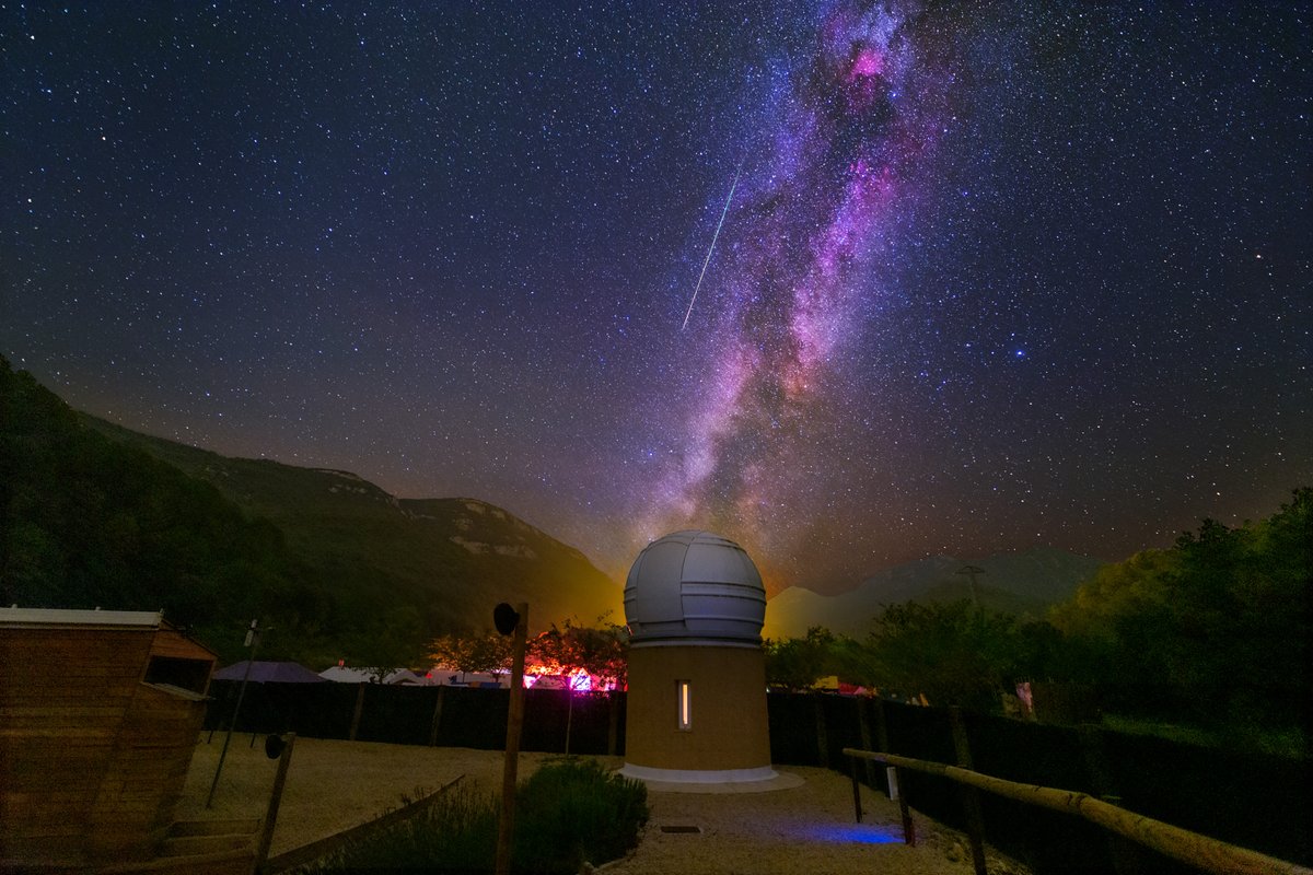 3CatInfo's tweet image. L'Observatori Astronòmic d'Albanyà, a l’Alt Empordà, que col·labora amb la NASA, identifica tres nous exoplanetes. Es tracta d’un planeta de la mida de la Terra i dos més similars a la de Neptú que orbiten al voltant d’una estrella fora del sistema solar
bit.ly/2Vgk7jO