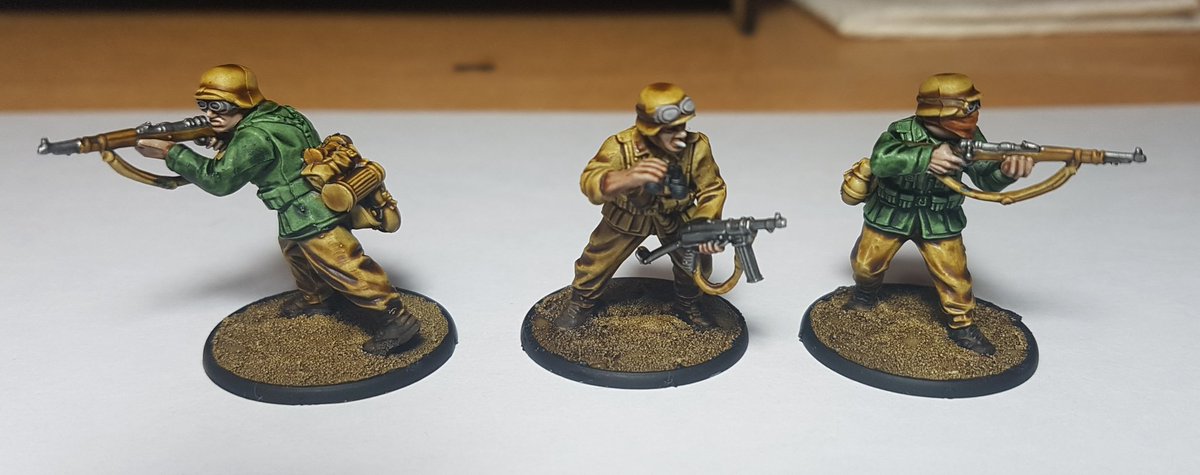woff1d's tweet photo. #hobbystreak day 51 painted another small batch of afrika korps infantry , its gotten to the point where i can finish these guys up in 40-50 minutes
#miniatures #minipainting #boltaction #warlordgames #chainsofcommand #miniaturepainting https://t.co/BUvRUMfSq2