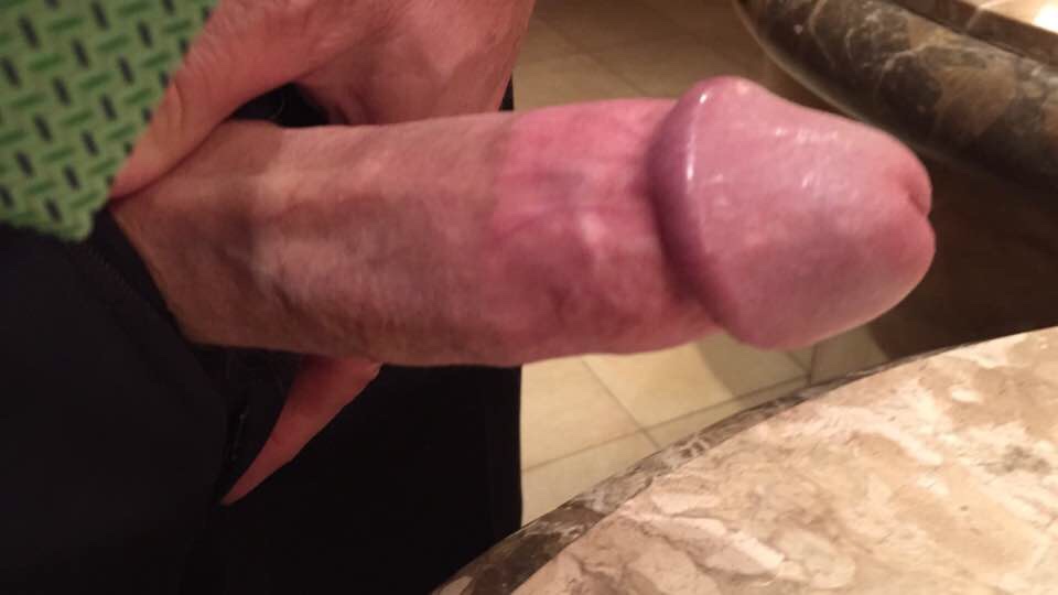 MrSuit30's tweet photo. On your knees and open your mouth 😈🍆 Daddy... https://t.co/xLhksQPYJz