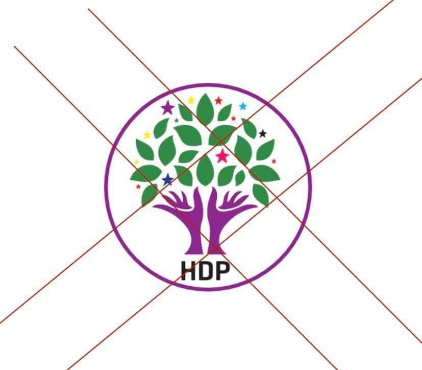 yilmazgul35352's tweet photo. Türkiye’de yanması gereken tek ağaç budur!!

 #PKKyaktı https://t.co/UnM0Gcvij9