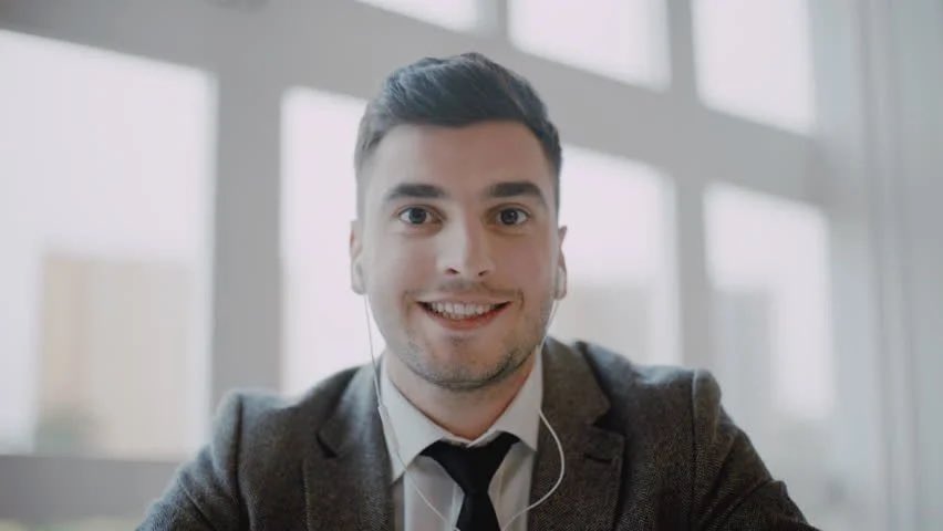 trip__wire's tweet photo. There are two types of zoom call days and there’s NO in between

#MarketingTwitter #workmemes #Corporate https://t.co/HJm1gPBsad