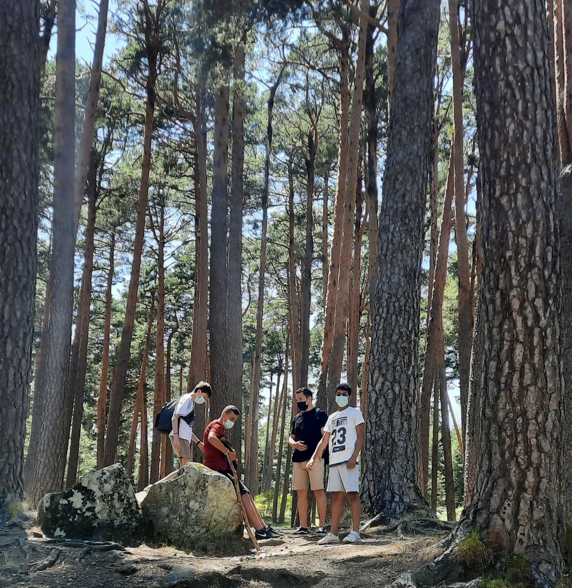 donboscomadrid's tweet photo. En nuestro gran campamento urbano, combinamos diversión, aprendizaje, educación, naturaleza... Educación en el tiempo libre = educación integral. Gracias al apoyo de @fundinocente por el apoyo en esta iniciativa. https://t.co/A4HpPUj4UW