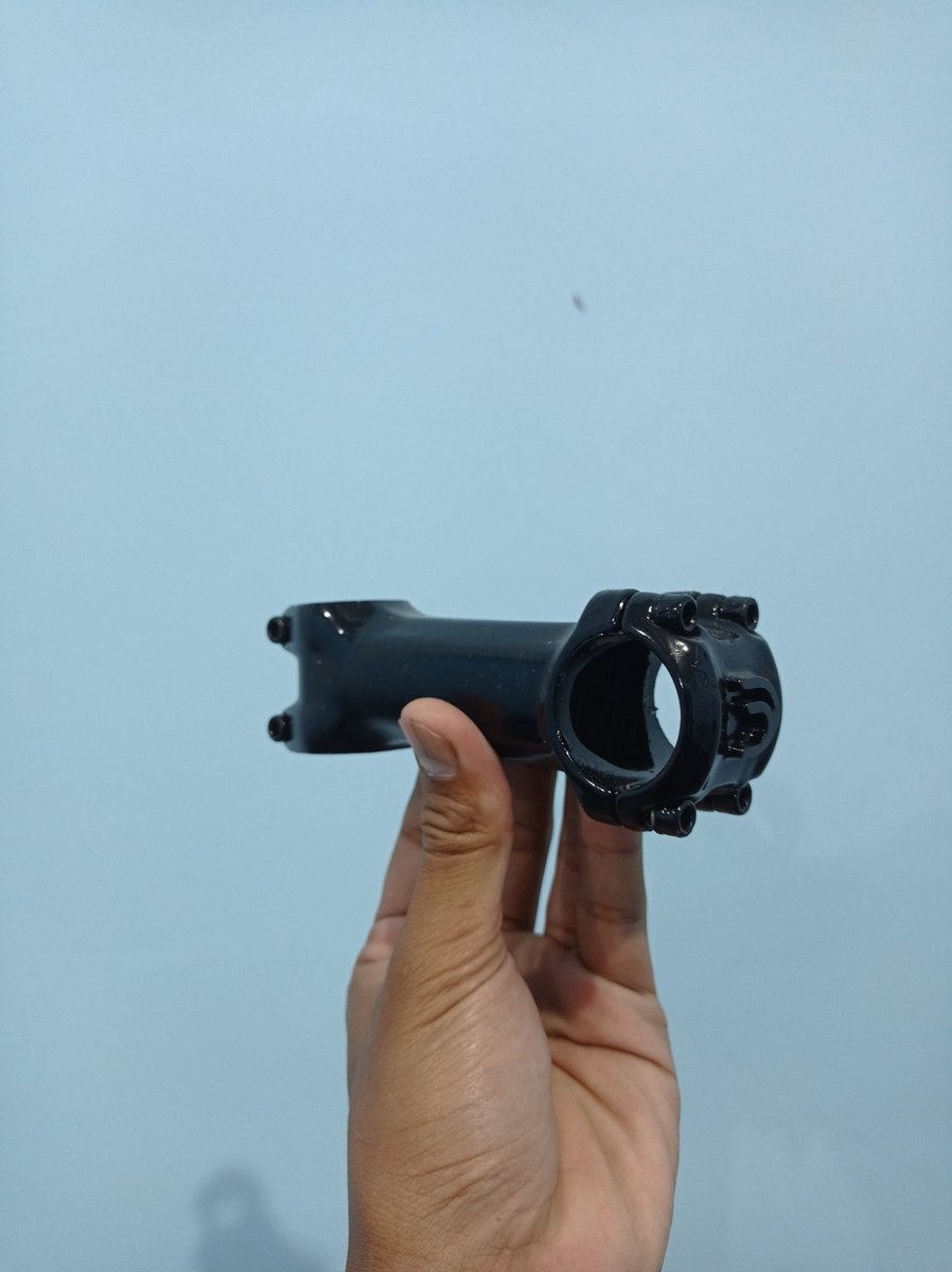 Alfiyusufff's tweet photo. Yuk di beli murah aja 
Seat posh uno 31,6 x 30 Rp.150.000
Stem Deda Zero1 110 6° Rp. 200.000
#fnfjb https://t.co/bSbgMloZcw