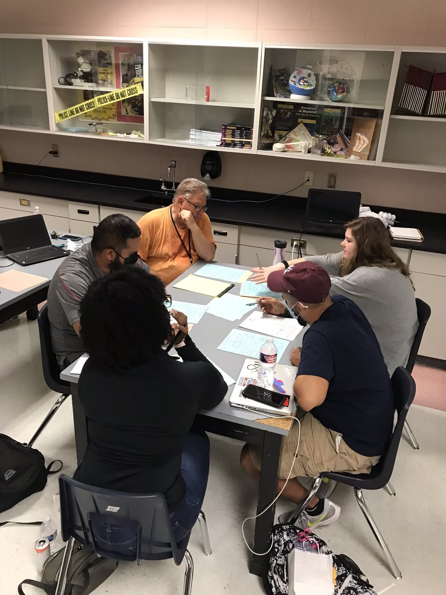 odms_sci's tweet image. Our teachers are so excited to be back planning for the new school year!  #BuildBackBetter #BuildBackStronger #ReadyFor2021-2022  @AliefISD @ODMSMustangs @AliefScience