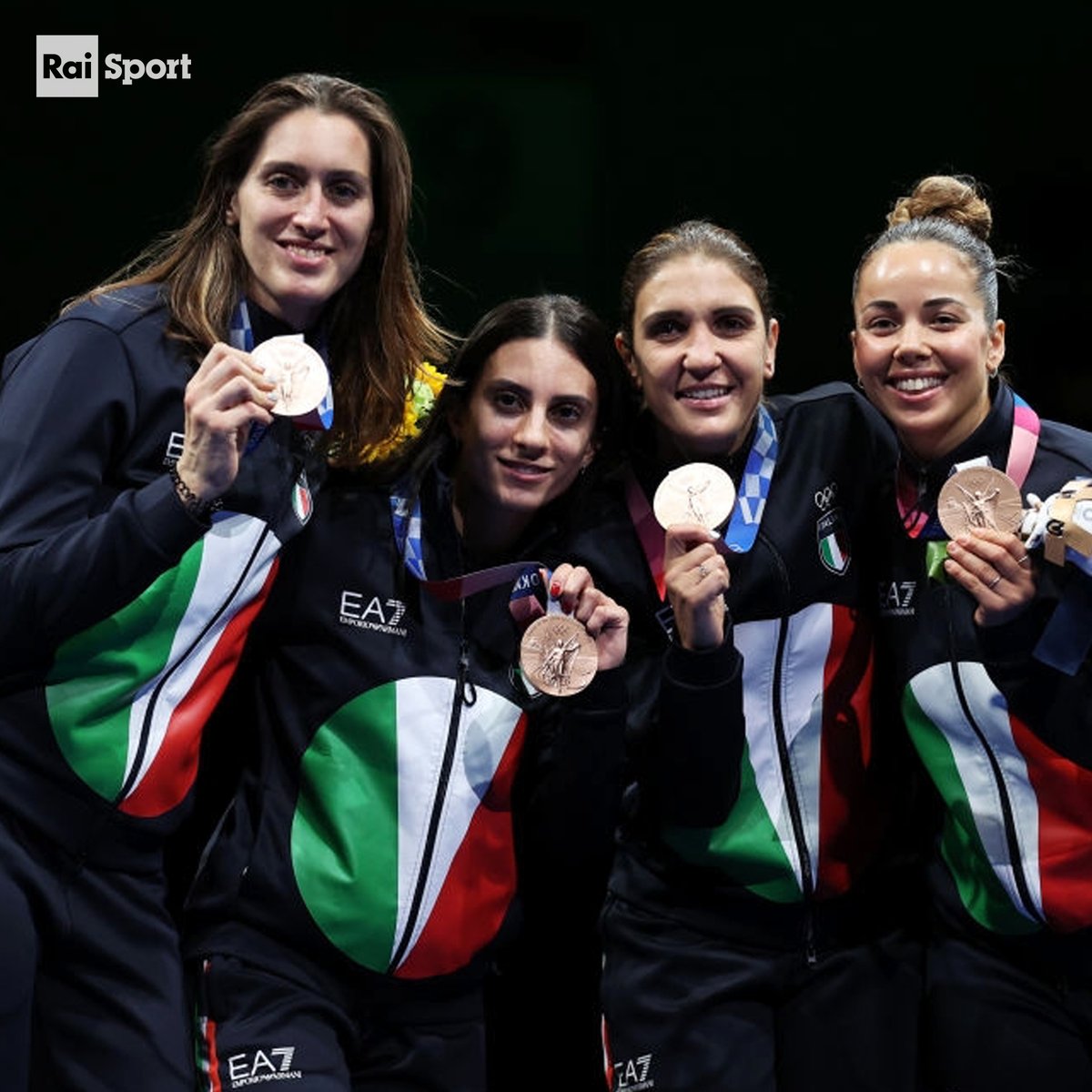 RaiSport's tweet photo. 🏅Le medaglie di oggi - #29luglio

🥇 #Cesarini, #Rodini - ORO #canottaggio

🥈 #Paltrinieri - ARGENTO #nuoto 

🥉 #Oppo, #Ruta - BRONZO #canottaggio 

🥉 #Volpi, #Errigo, #Batini, #Cipressa - BRONZO #fioretto

#Tokyo2020 #GiochiOlimpici  #ItaliaTeam #Fencing #Swimming https://t.co/BwYPu8RM2v