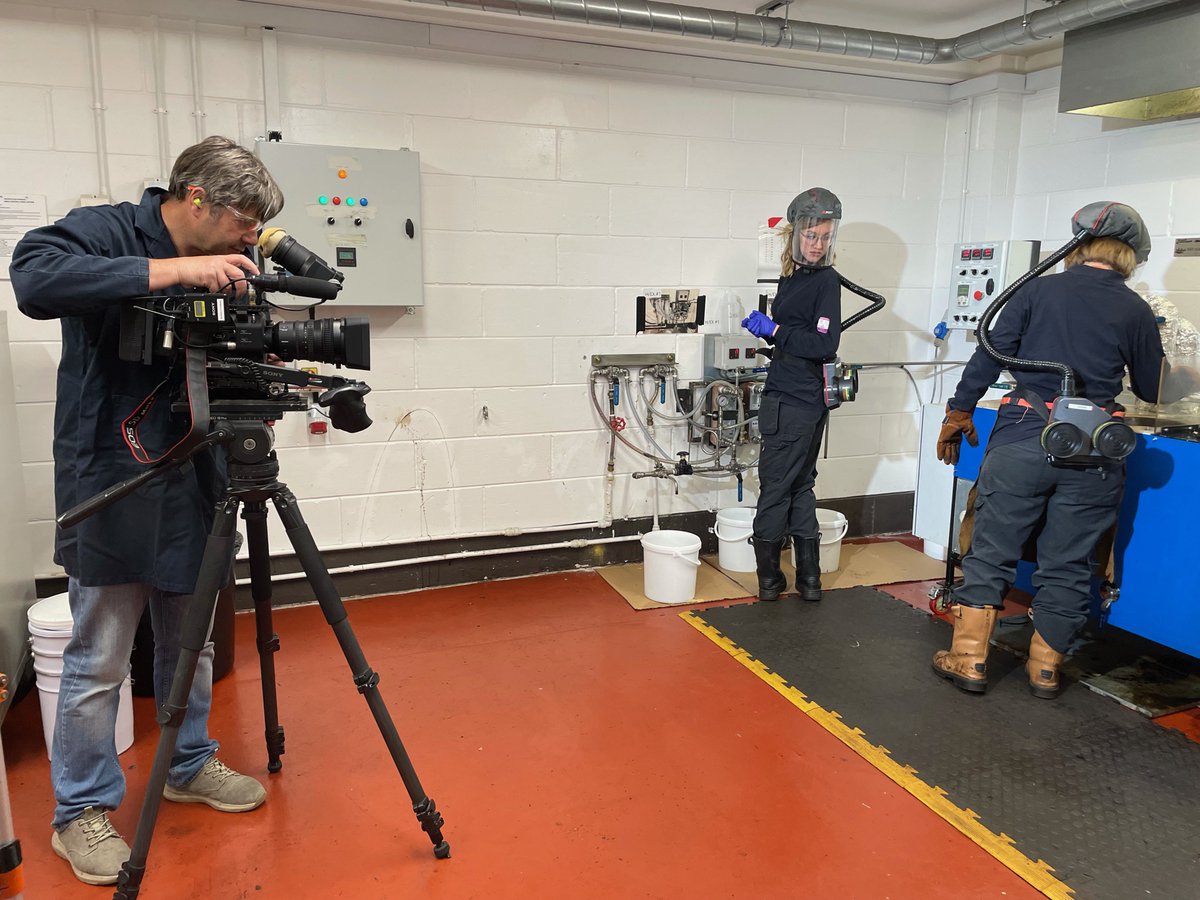 We went to visit @QFIPLC & learn about MSAR fuel, their alternative, low cost fuel and it's environmental benefits, for the @ukchamberofshipping's 'Making Waves:The Future of Shipping'
#FutureOfShipping #UKShipping #SustainableShipping #Maritime #LISW21 #Decarbonisation