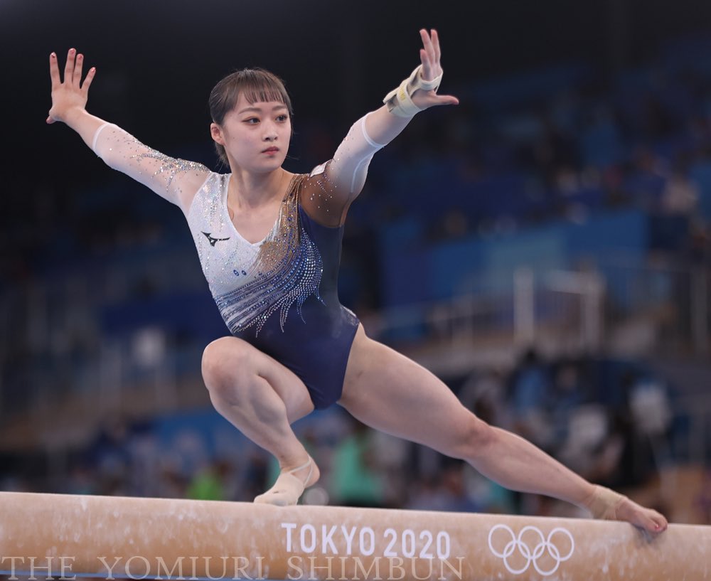 平岩優奈 エロ 体操女子団体は最初からちゃんと見れず平岩ちゃんという逸材を認識した時にはほとんど競技が終わってたというこのオリンピック最大のしくじり😣  演技はもちろん美しかったしその後の仲間を応援してる姿が可愛いかった😊 #体操競技 #平岩優奈 https://t ...