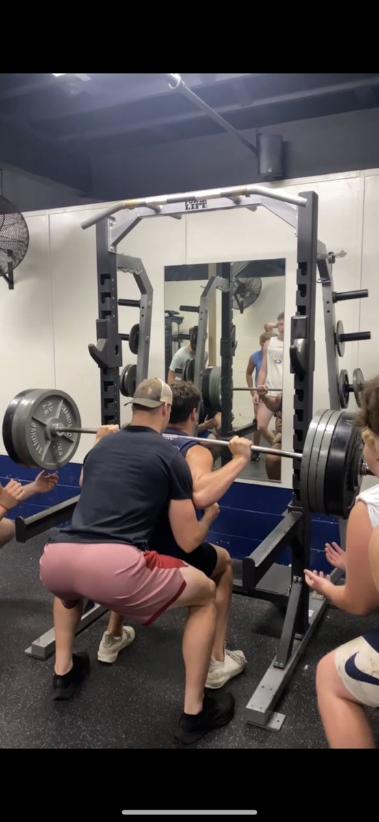 LKreizel's tweet photo. Massive thank you to Lincoln Lutheran for the coaching opportunity this summer! Improvements  from early June to late July were insane. Lots of big things coming for @LLactivities this next school year! @GregJNelson @jbrase67 @SchaedelChris @suemziegler https://t.co/e0d57RBpy5