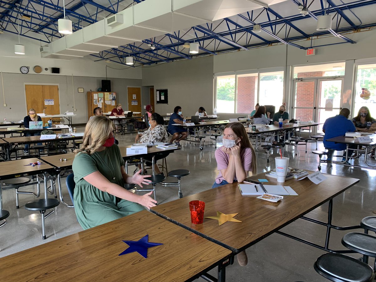 CWsteam_LRSD's tweet photo. Wildcat leaders are doing the work to “Put first things first” (Habit 3)! #leaderinme #BTWMissionPossible #LRSDpowerofus https://t.co/iuIboWLEUv