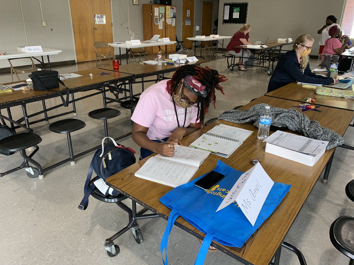 CWsteam_LRSD's tweet photo. Wildcat leaders are doing the work to “Put first things first” (Habit 3)! #leaderinme #BTWMissionPossible #LRSDpowerofus https://t.co/iuIboWLEUv