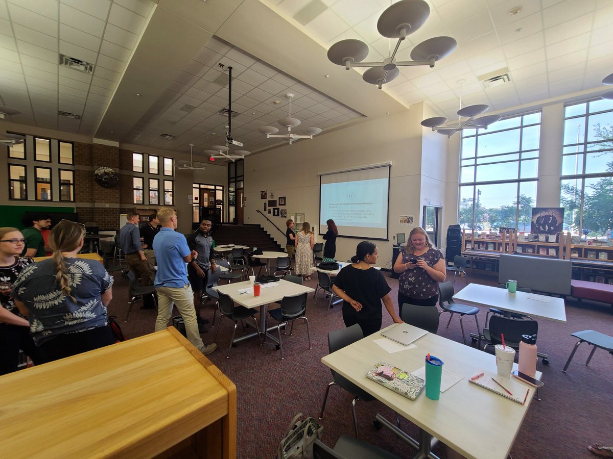 Fernaddo79's tweet photo. Our new RedHawks at LHS are diving into the world of Standards Based Mindset.  The new energy here is amazing and I am so blessed to be here for it all! @LHSRedhawks @FisdLearns https://t.co/0MOSIsIvxr