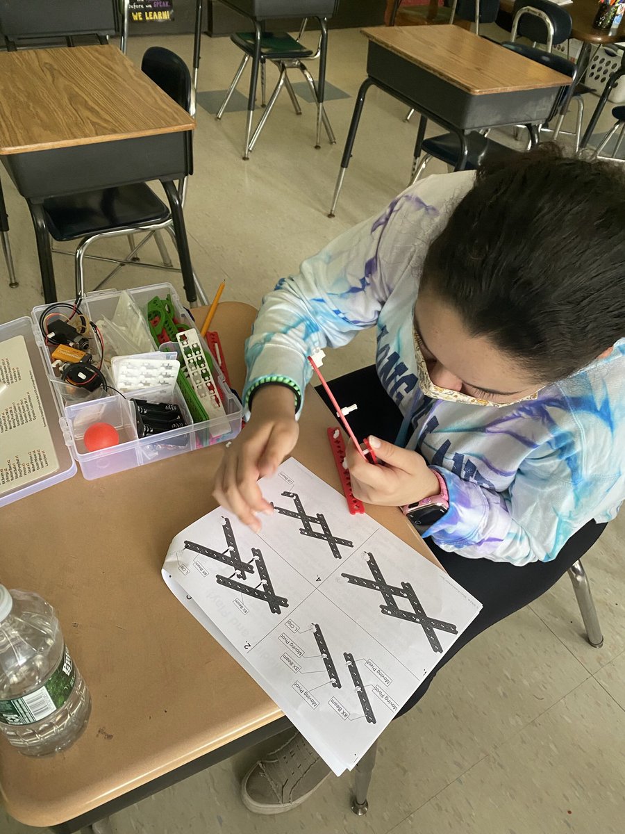 Lmh822's tweet image. Offering children experiences that are innovative allows them to tap into their talents and passions. Our partnership with Stony Brook University has been outstanding! Leadership is relationship!
#ELEMENTARYROBOTICS
#Wholechild
#Wholeschool
#Wholecommunity @LoriKoernerRCSD