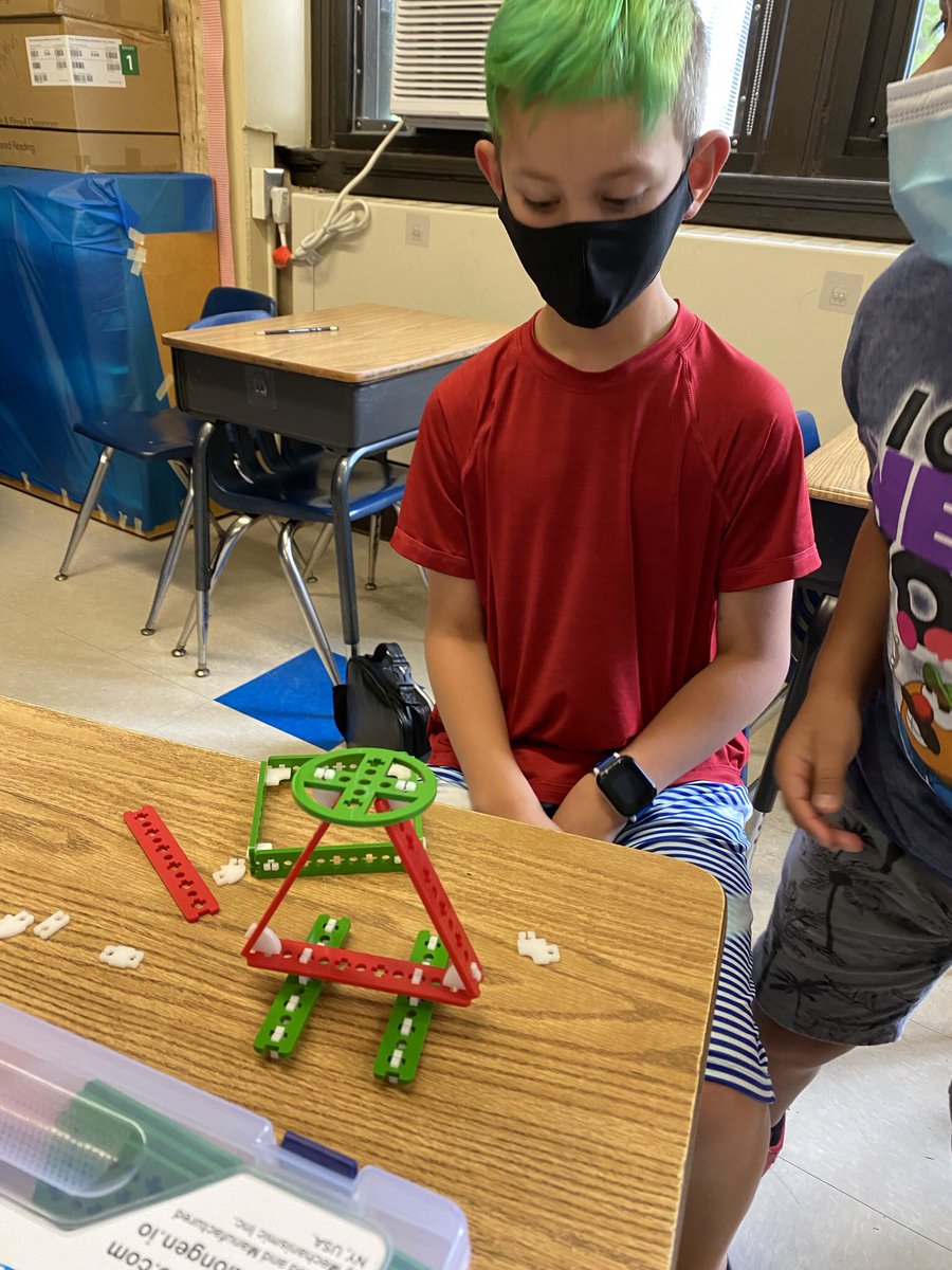 Lmh822's tweet image. Offering children experiences that are innovative allows them to tap into their talents and passions. Our partnership with Stony Brook University has been outstanding! Leadership is relationship!
#ELEMENTARYROBOTICS
#Wholechild
#Wholeschool
#Wholecommunity @LoriKoernerRCSD
