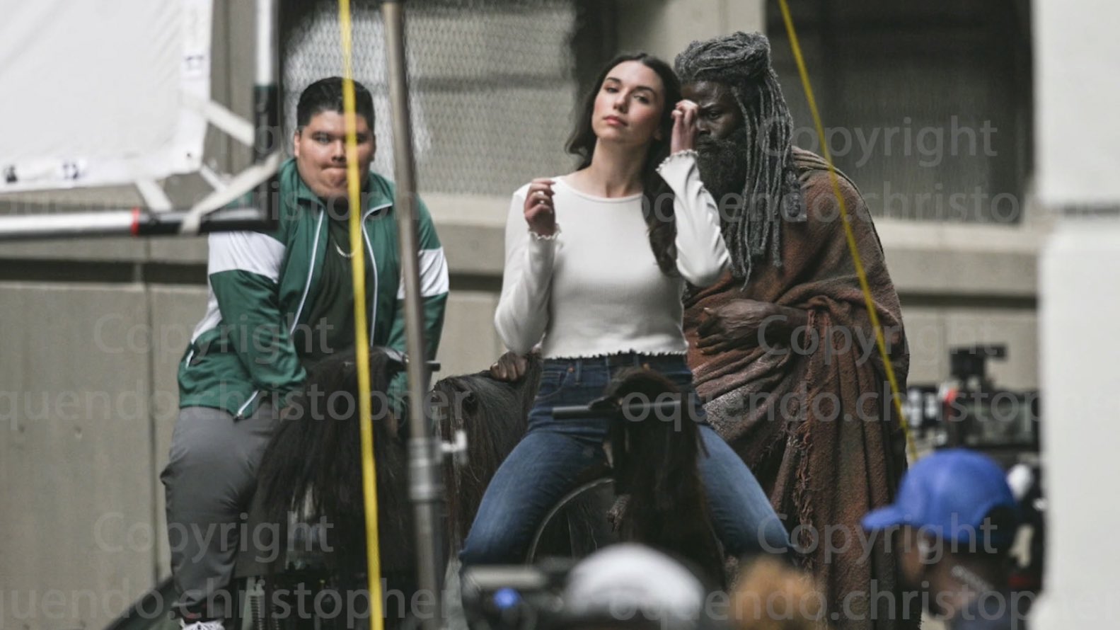 Shazam Updates on X: 🚨 HD photos of Grace Fulton and Djimon Hounsou as  the Wizard on set of #Shazam: Fury of the Gods. t.co8EMboTvUN9  X