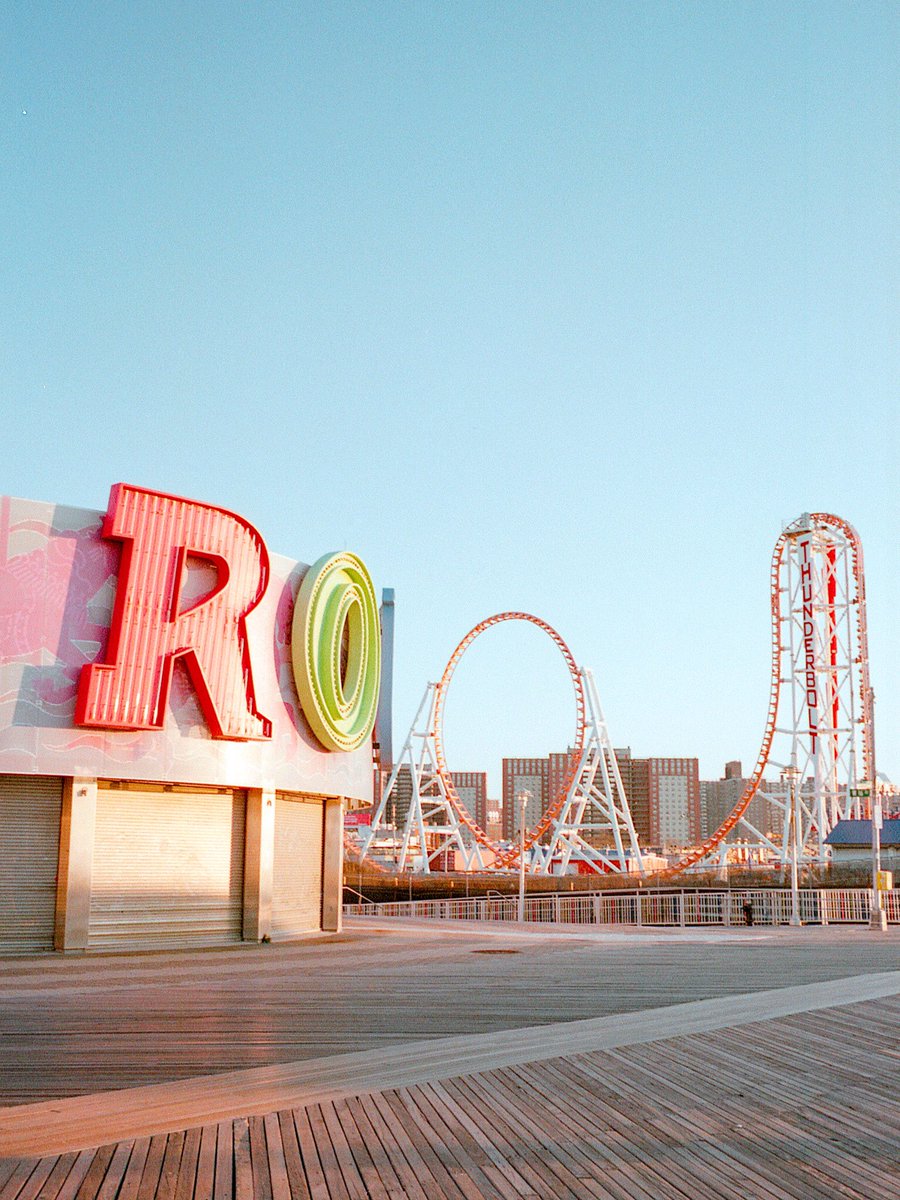 nev_in_color's tweet photo. A Coney Island Sunrise 🎞 https://t.co/TsYuaiUufU