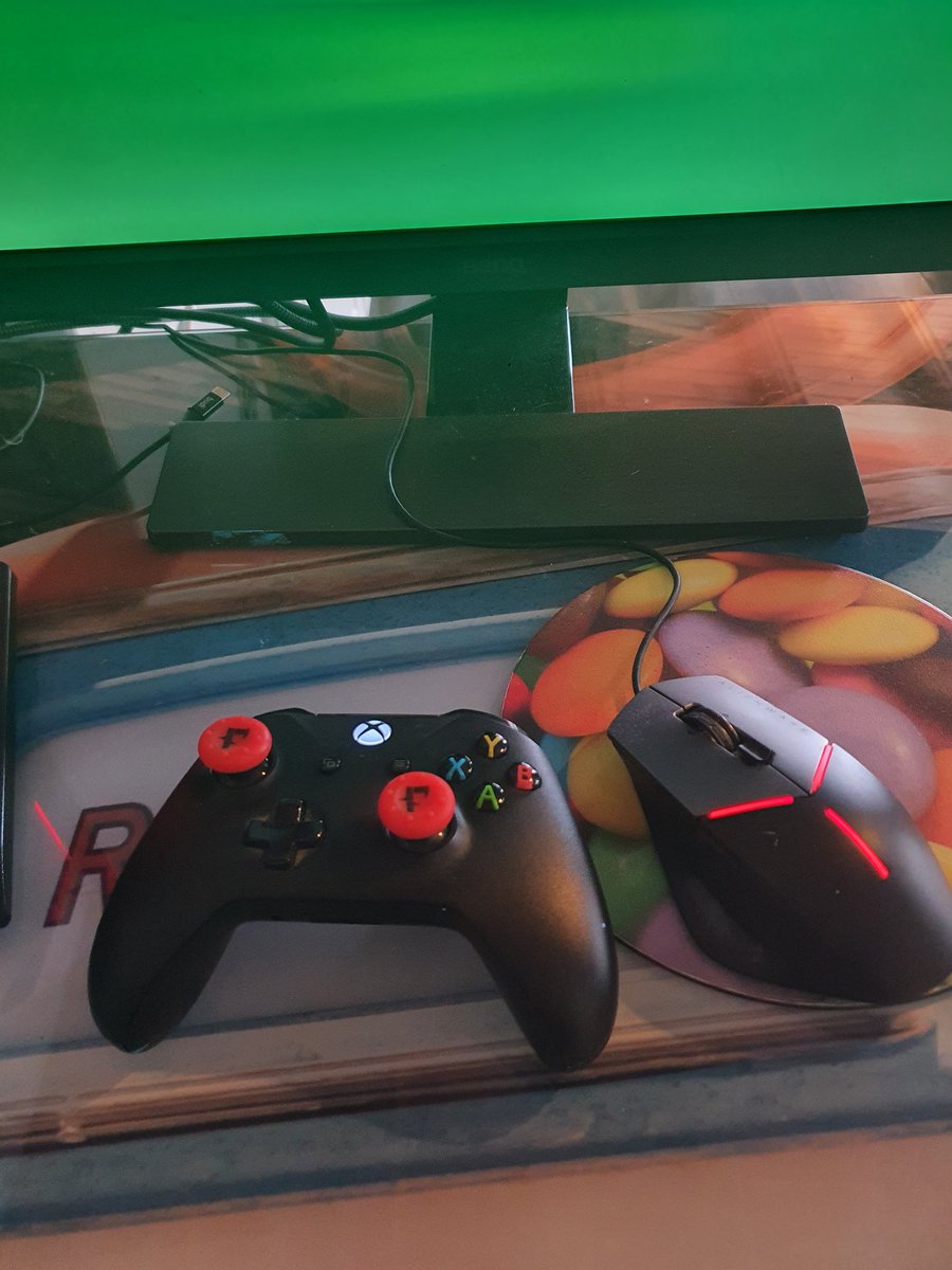 HellGard21's tweet photo. Game time #XboxGamePass #xbox #PCGaming #controller #mouse #mnk #YouTuber https://t.co/nyoVq1OfId
