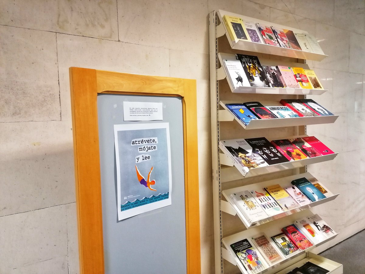 BibliotecaULL's tweet photo. Recuerda que puedes llevarte a casa en préstamo de verano los libros que necesitas para preparar alguna asignatura o trabajo, y si te animas elige un #librodeverano entre las propuestas de las bibliotecas Química y Biología, Economía, Empresa y Turismo o  General @ULL https://t.co/pnw1EVsoHQ