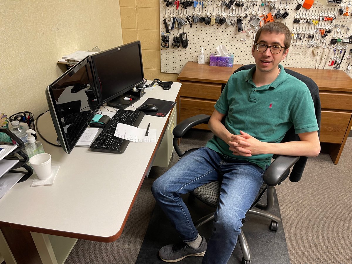 NWPAJobConnect's tweet image. Happy National Internship Day! “This was a fantastic opportunity that taught me more than I could ever learn in a classroom.  I had a great time working as an IT intern at Matrix Tool.”  -Mark R. 

#PASummerInterns #NationalInternDay #InternsofPA2021