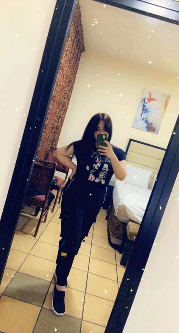 هلو حبي اني من  بغداد العبيدي اريد علاقه جاده اني عمري 20 طالبه سادس اريد شحص علاقه وعمره مناسب وياريت يصرف عليه. التواصل ع الخاص