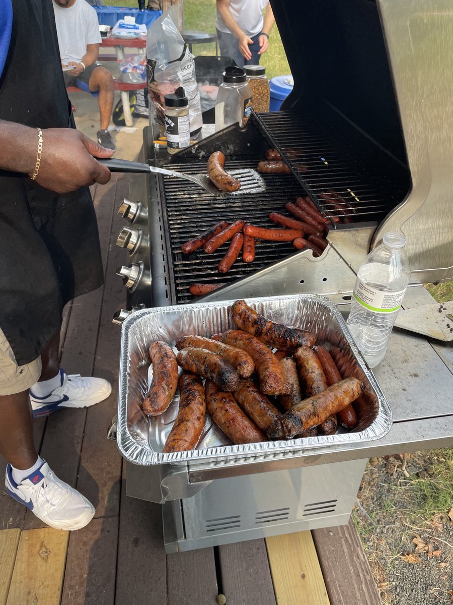coachbenalbert's tweet photo. The #MasterOfMayhem was at it again yesterday! When the hat goes on you know it’s time for laughter, fun and good food! #NeverTrustASkinnyCook #ChooseGreatSeasonings #TheMeatMaster https://t.co/pNioMEXhLT