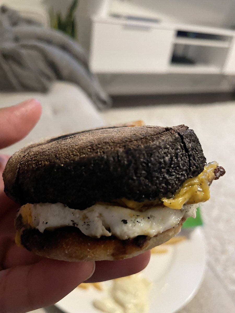 Andrewlowedown's tweet photo. Hey @McDonaldsCanada thanks so much for the burnt breakfast sandwich 🤢👎🏽 https://t.co/fSVSNKBgGF