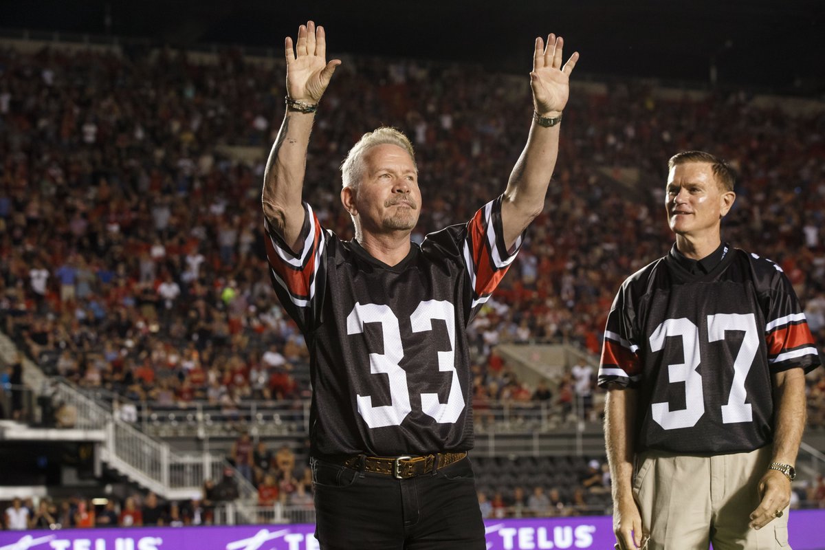 REDBLACKS's tweet photo. The REDBLACKS are saddened to learn of the passing of Ottawa Rough Riders' alumnus Doug (DJ) Falconer. Our condolences go out to his many friends, family, and fans ❤️ https://t.co/CJYKHdIk7f