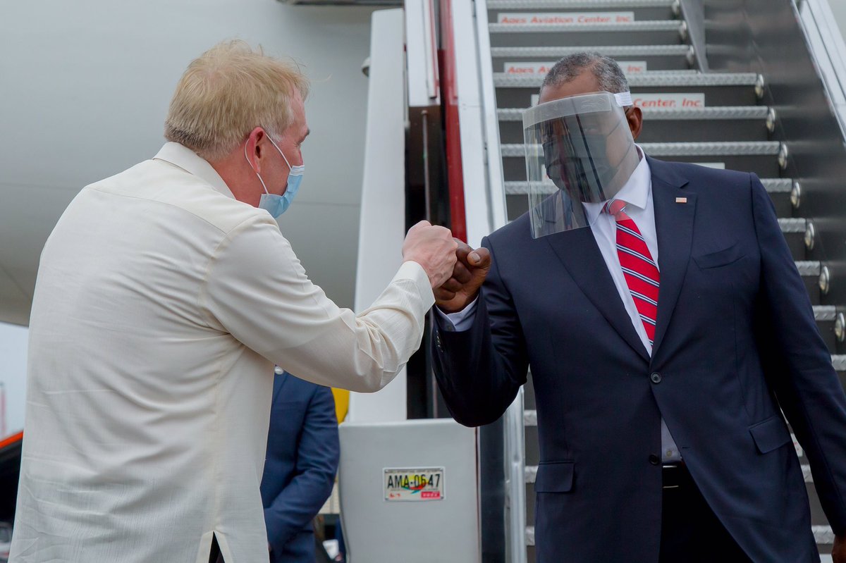 Here is a picture of the fUlLy vAcCinAteD U.S. Secretary of Defense. I have no further words.