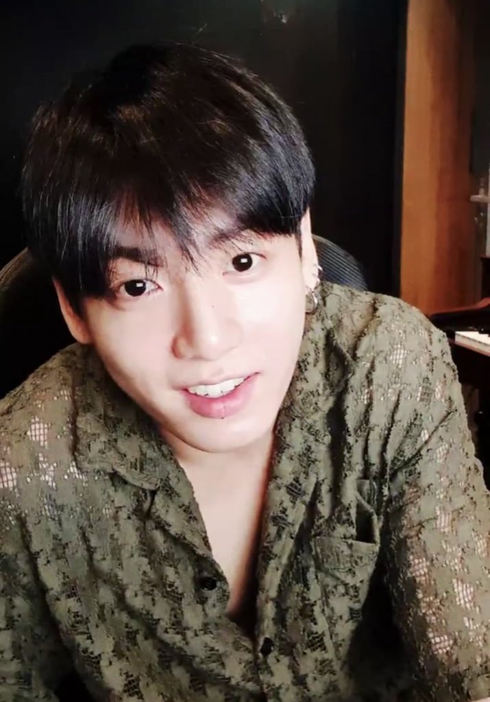 itsjm95's tweet photo. คิดถึงมากๆๆๆๆๆๆๆ  คิดถึงลูกชายที่สุด

แจกค่ะ แค่รีอย่างเดียวไม่ต้องฟอล 🥺🥺 

พลังคิดถึงล้วนๆเลย แจก 50บาท2 คน 

สุ่มพรุ้งนี้ 2ทุ่ม #JUNGKOOK https://t.co/S6q6RDYMvx