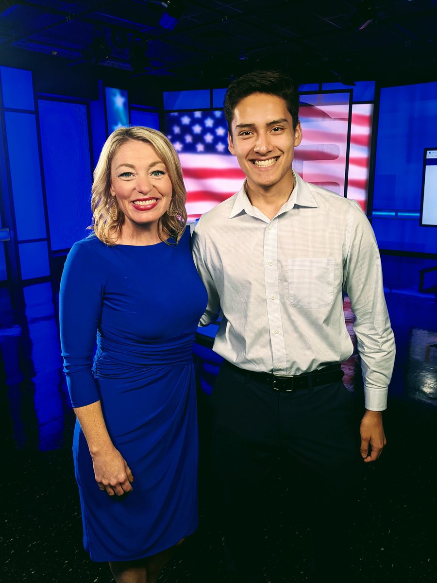 On #NationalInternDay this budding journalist was awesome and came in way before the sun came up to hang with the #KansasToday team. You have wonderful things ahead <a href="/JohanMarinTV/">Johan Marin KAKE</a> Can't wait to watch you climb!! <a href="/KSNNews/">KSN News Wichita</a> #ksn