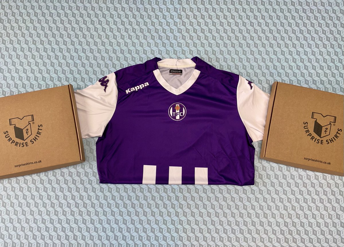 SurpriseShirts's tweet photo. We are going to giveaway a https://t.co/4LKMjpRTlz Mystery Box! ⚽️📦👕

👇How to enter:
♻️Retweet
✅Follow us!

That's it! Good luck 🔥 https://t.co/kXAK0ZsEuI