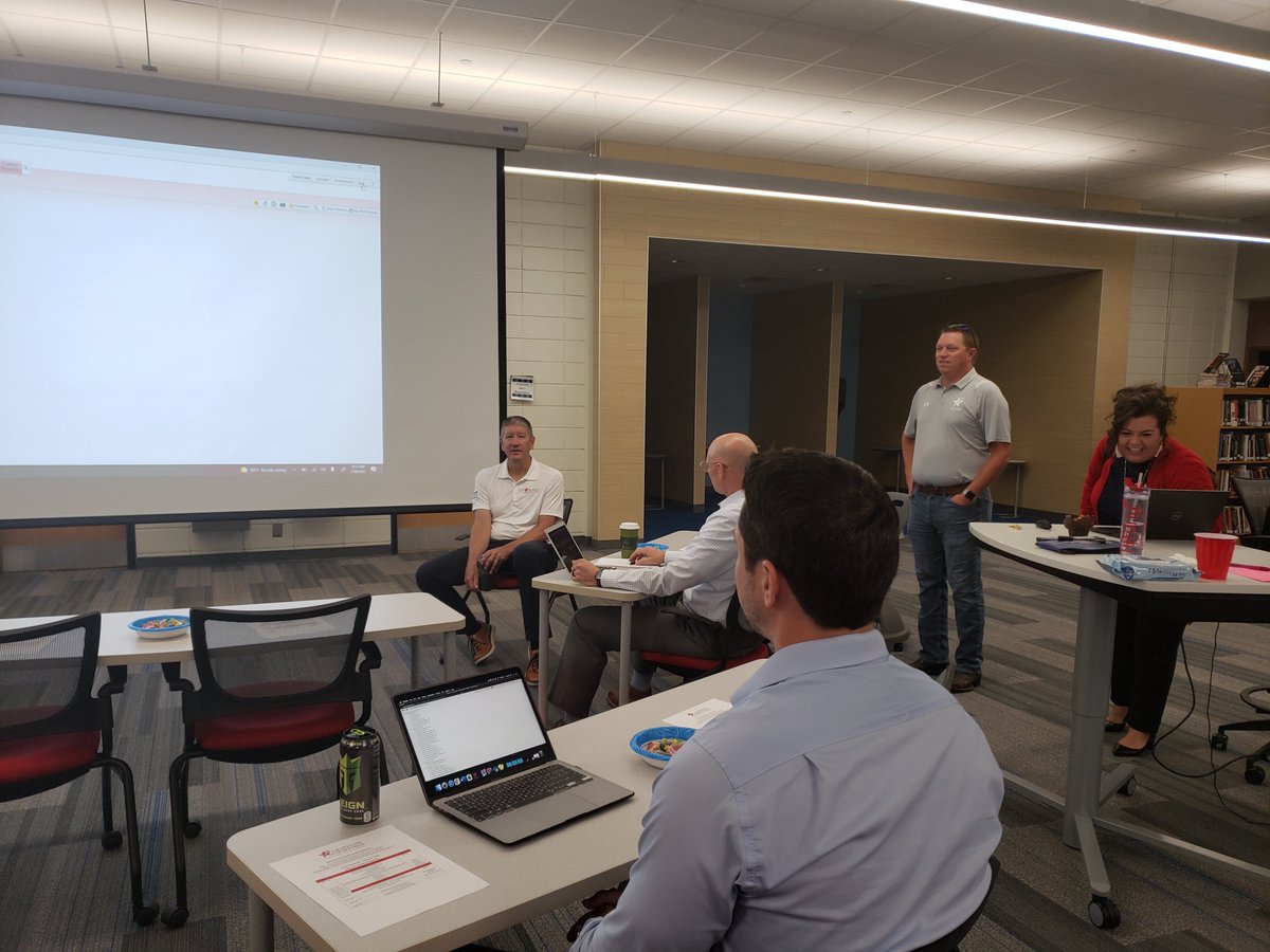 Thanks <a href="/robinryan_gcisd/">Robin Ryan</a> and @DrG_GCISD for imparting words of wisdom to GCISD's newest APs! Oh the places you can go! #newAPinstitute