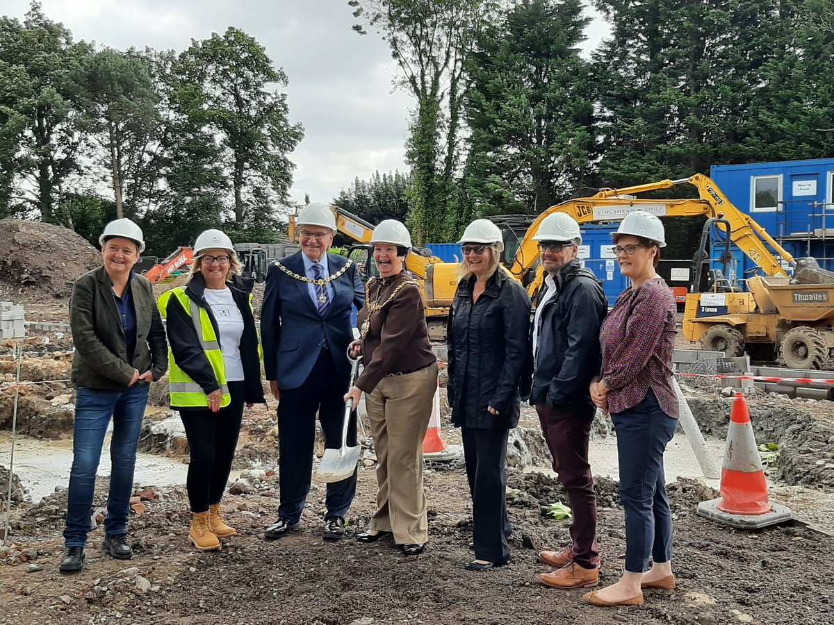 FionaWha's tweet photo. Breaking ground at our newest #socialhousing project! Great to have the support of @WarringtonMayor &amp; looking forward to seeing the finished product 🏘 @CommunityHsg_NW #Warrington @placeshapers https://t.co/4cp0ebTVI0