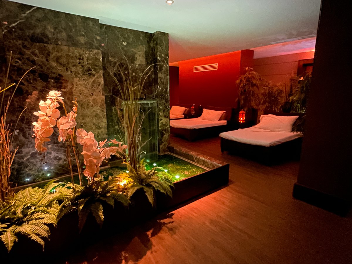 KingsleyHotel's tweet photo. An immersive space that promotes calm energy - The Spa at The Kingsley. 

Set peace of mind as your highest goal, and organise your life around it.
- Brian Tracy

#TheSpaAtTheKingsley #TheKingsley #DownByTheRiver #DestinationHotel #SpaDay #Relaxation #PureCork #KeepDiscovering https://t.co/wn77EI9EDC
