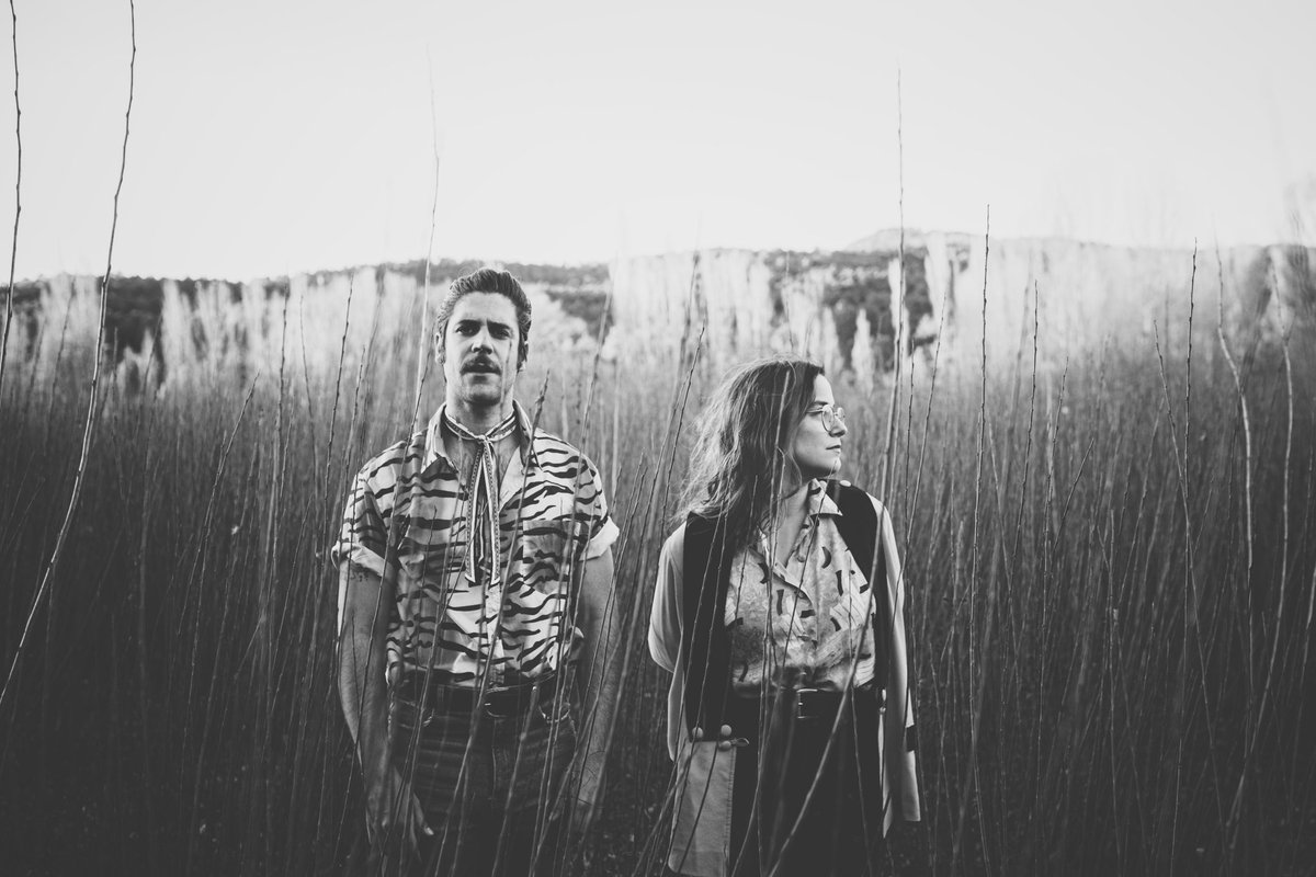 ✨¿Quién tiene ganas de show? 🎉¡Pues apunta, que traemos mandanga! Viernes 13 de agosto en La Ceca, Cuenca. Nos ilusiona mil volver a tocar en casa y nos pone un 🤏 nervious, porque haremos algo muy especial en formato dúo, ya veréis 😉. Os echamos de menos bbs 📸 by Lorena Sanz