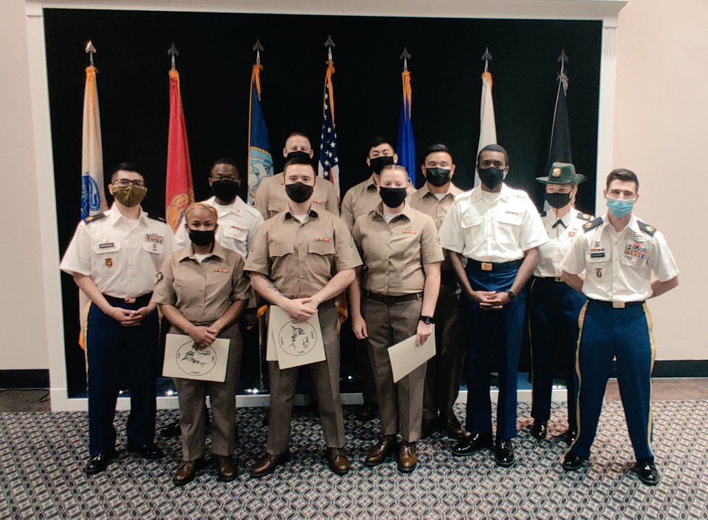 ColdCobra_7's tweet photo. Congrats to the newest grads of the 35S Signals Collections Analyst Course and the Top Graduate PVT Grant. One of the most mentally demanding courses in the Army. @ColdCobra_6 @SentinelSe7en @SentinelSix @Raptor_Se7en @Raptor_6_ @Anarchy_VII @SentinelThr33 @PhoenixBDE_6 @16thSMA https://t.co/e9ShEovTRr