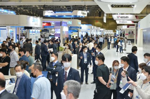 messefrankfurt's tweet image. Strong results of #MesseFrankfurt's customer survey: Customers want trade fairs! More on the topic: qr.messefrankfurt.com/z2KR