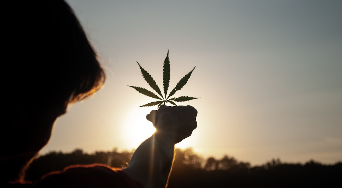 OTC_DATI's tweet photo. It should be no surprise the legal #marijuana market has been growing like a weed because consumers are seeking safe sources, and donโt want the added strain of wondering if their regular dealer has been social distancing
#weed #cannabis #stonedage https://t.co/NEnYEcS32G https://t.co/G12u8DUcGj
