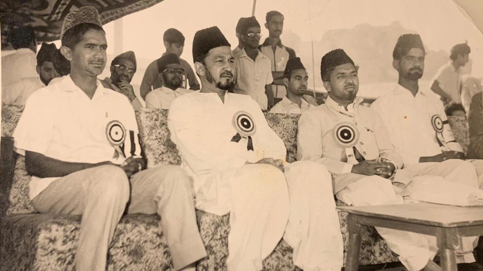 AhmadiPedia.org tweet media