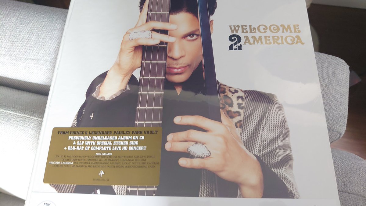 Arkhammadhouse's tweet image. Look what arrived a day early!!!.....god bless @RockItPooleUK