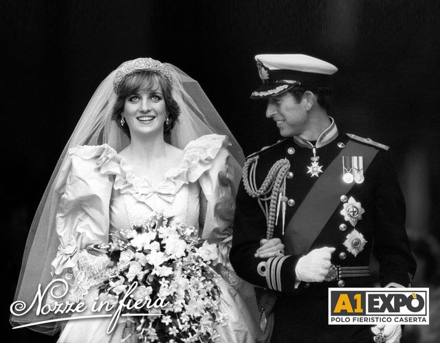 #AccaddeOggi
Uno dei matrimoni più chiacchierati della storia.
40 anni fa Diana e Carlo convolarono a nozze.
Nonostante tutto, queste sono certamente le #nozze più iconiche del XX secolo.
#nozzeinfiera dal 5 al 7 novembre e dal 12 al 14 novembre #A1EXPO
#wedding #eventi #fiera