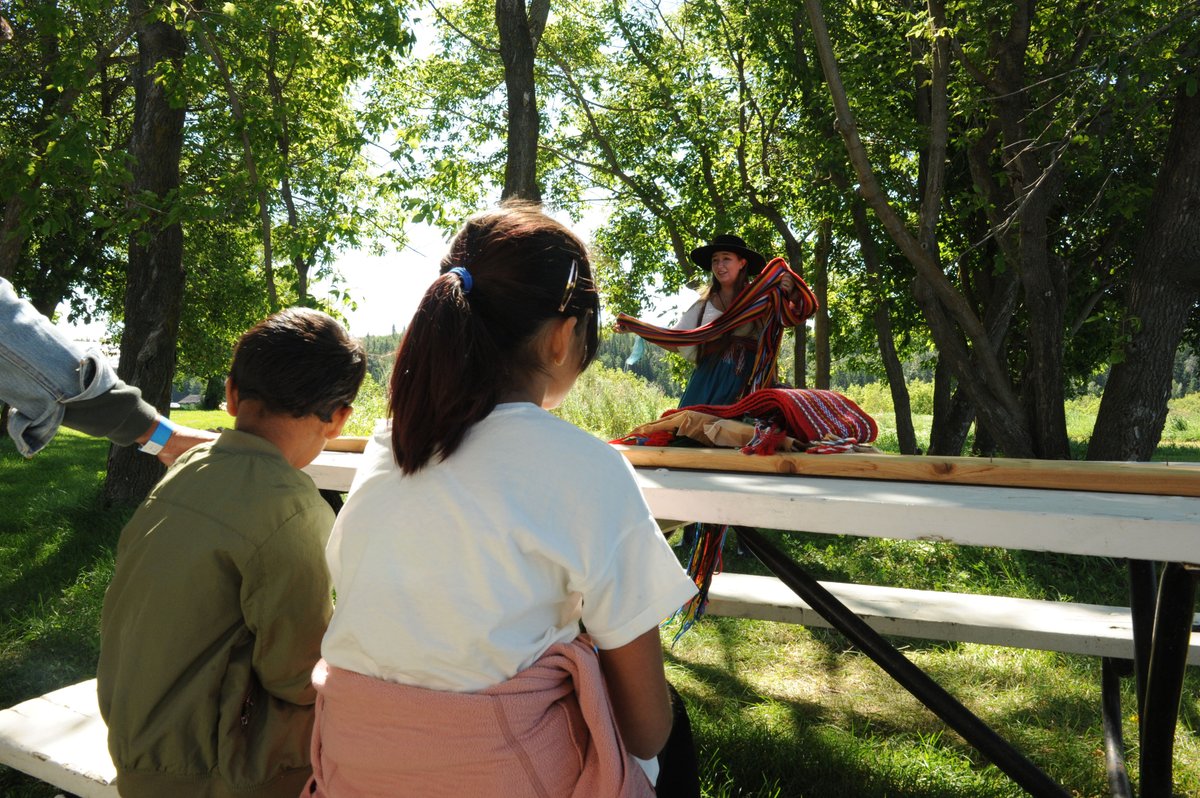 MetisCrossing's tweet photo. Métis Crossing will be offering a variety of Traditional Workshops this Fall! Sign up for our newsletter to be the first to know when registration opens. https://t.co/391ueVSh8W
#Metis #MetisCrossing #IndigenousTourism #AlbertaMetis #GoEastOfEdmonton #IndigenousExperience https://t.co/AfV9KpjSzG