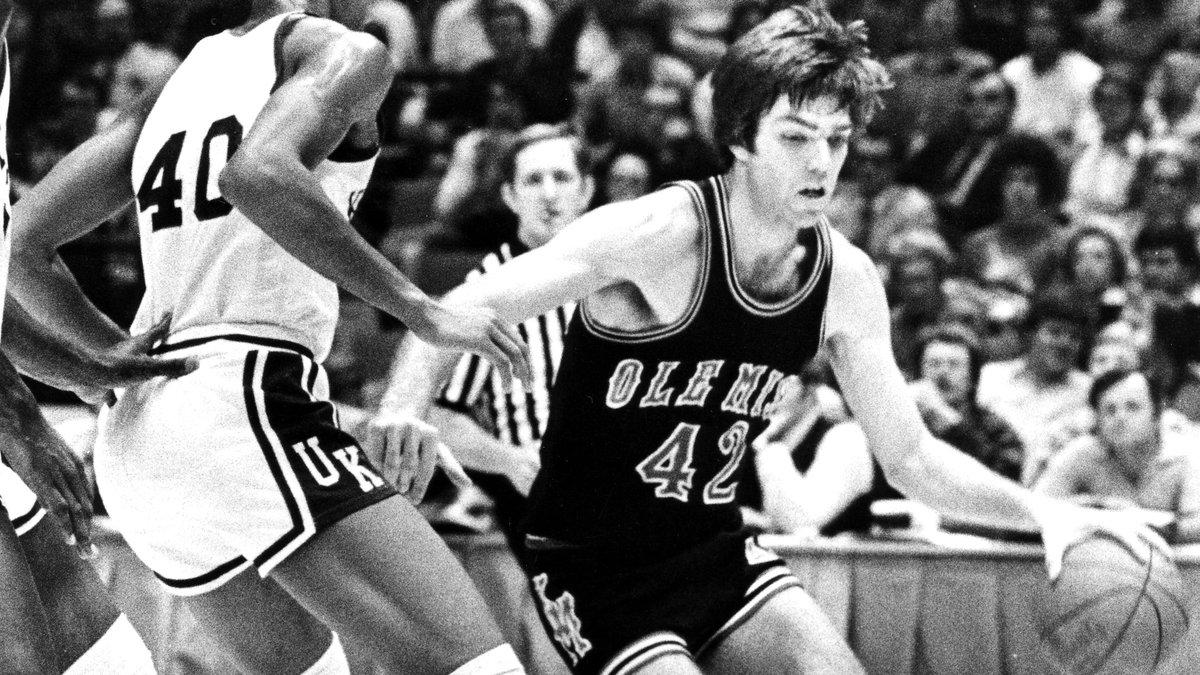 OleMissMBB's tweet photo. Looking forward to having our 🏀 alumni back in town this weekend https://t.co/u9AuRI2R7S