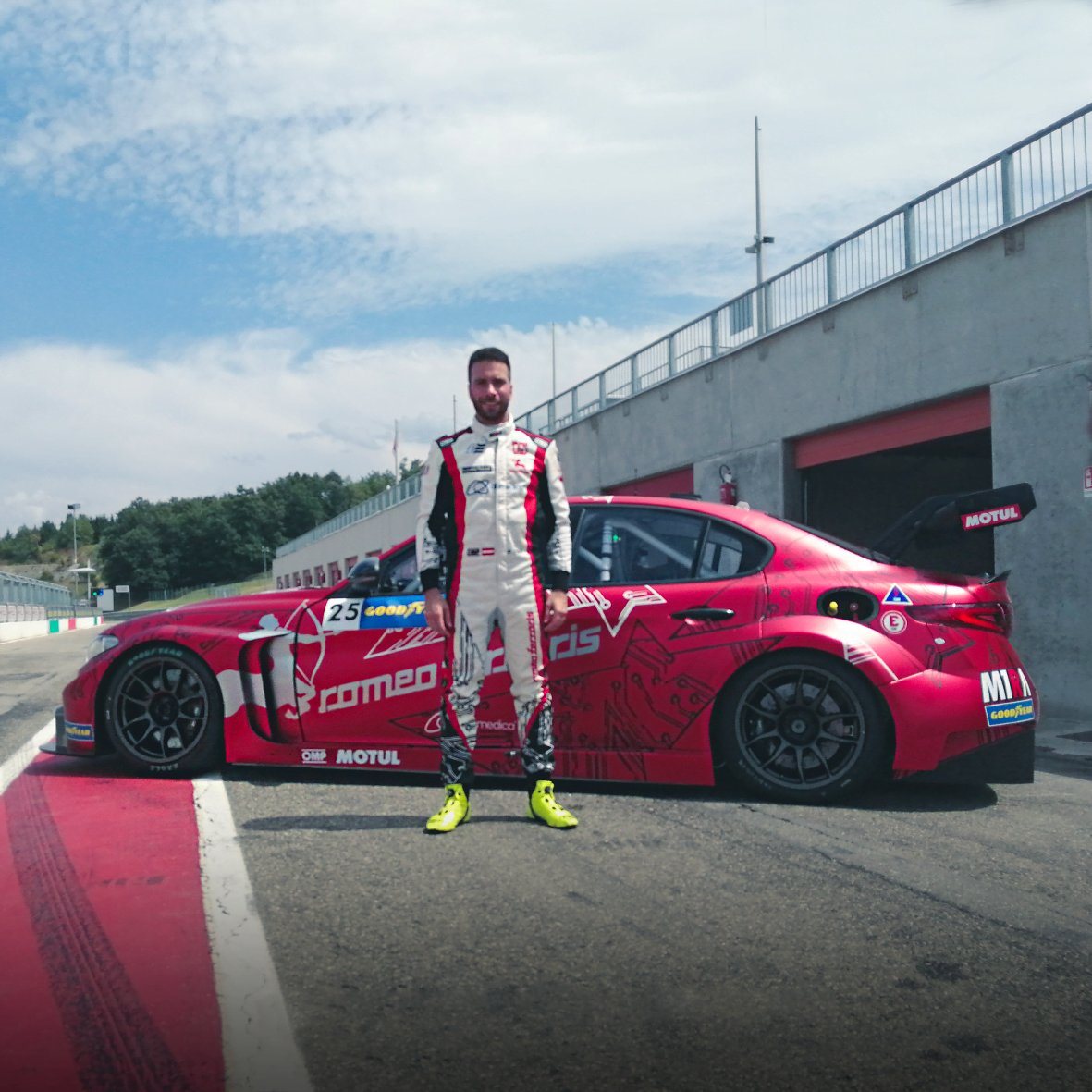 fiatcrworldtour's tweet photo. 👨🔧#RomeoFerraris announced that 👨🚀#PhilippEng will drive one of the 🏎️#AlfaRomeoGiulia 🔋#ETCR in the 🏆#PUREETCR series from the next round at 🇩🇰#Copenhagen.
READ MORE▶️https://t.co/QNufel2796
#TCR #TCRseries #motorsport #Varano #AutodromoVarano https://t.co/z6YJ0D9iMQ