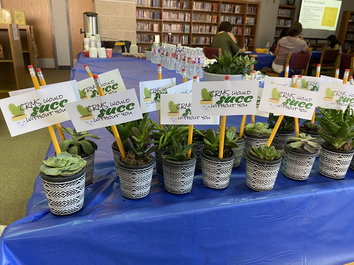 Welcoming new teachers and staff to CRMS starting with their “why” and some fun with a campus scavenger hunt! #BetterTogether
<a href="/vogel_mk/">Mandi Vogel</a> <a href="/diaz_carle/">Monica Diaz Carle</a> @Cass_Ricks